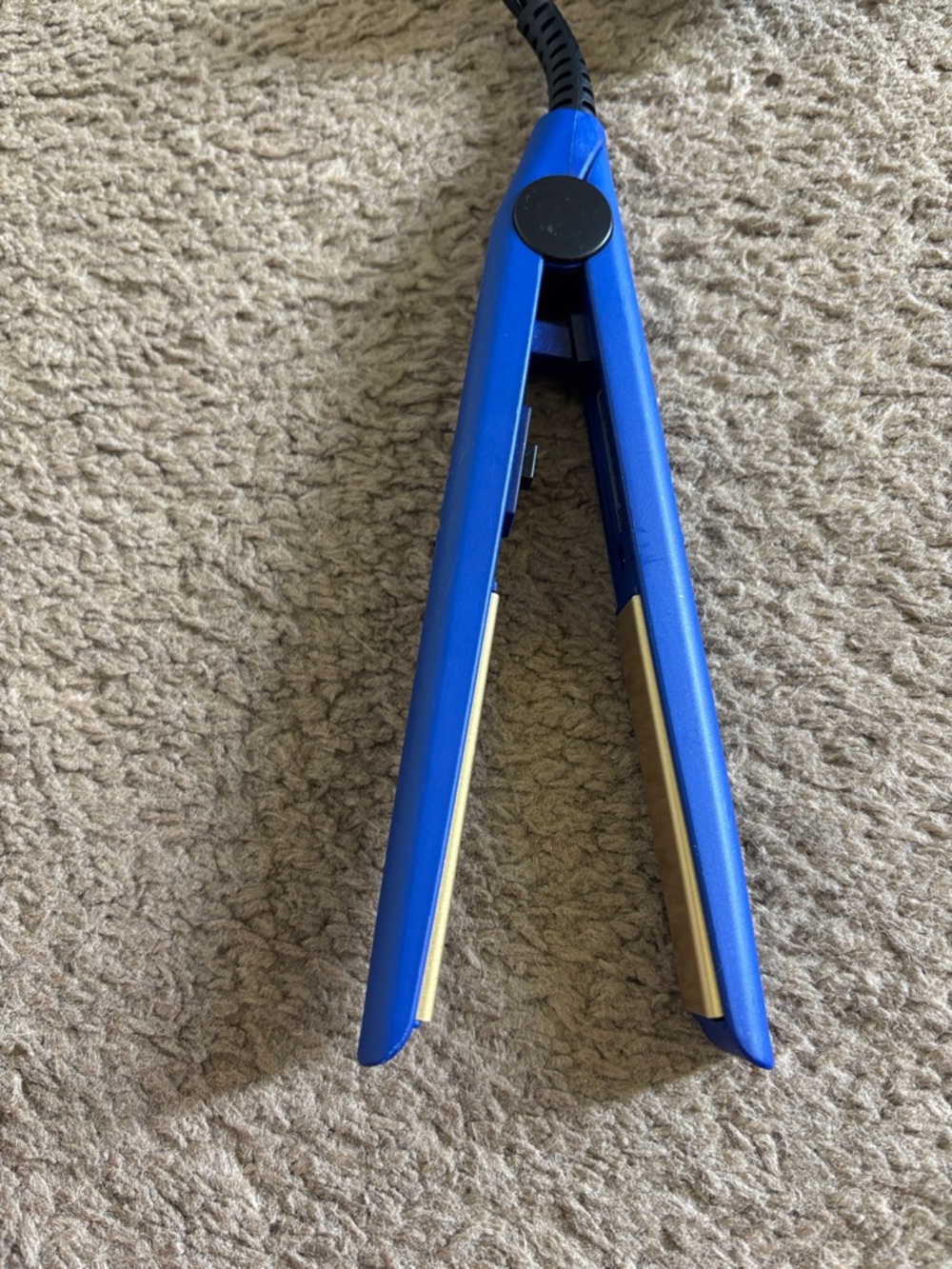 Wet Brush Electric Blue Hair Straightener - Picture 4 of 5